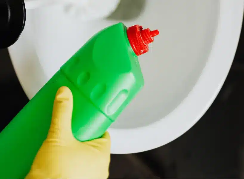 馬桶堵塞怎麼辦？6 招 DIY 疏通方法，自己通馬桶沒這麼難！