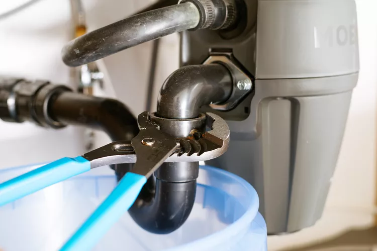 廚房、陽台排水孔堵塞如何處理?5 招解決辦法、費用與預防方法