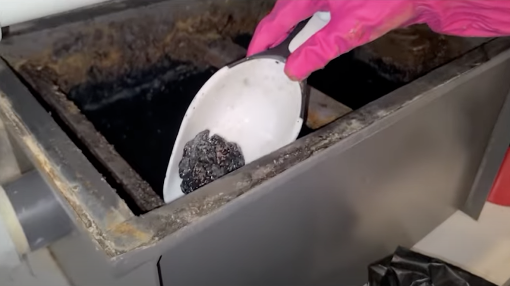 截油槽5大清潔指南 這樣做水管不卡油、不堵塞